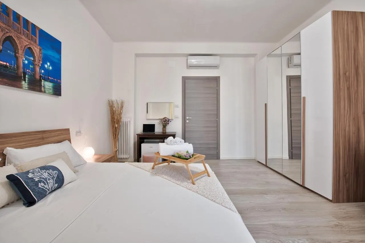 Ciao Bella Venice Station Residence Mestre 0*,